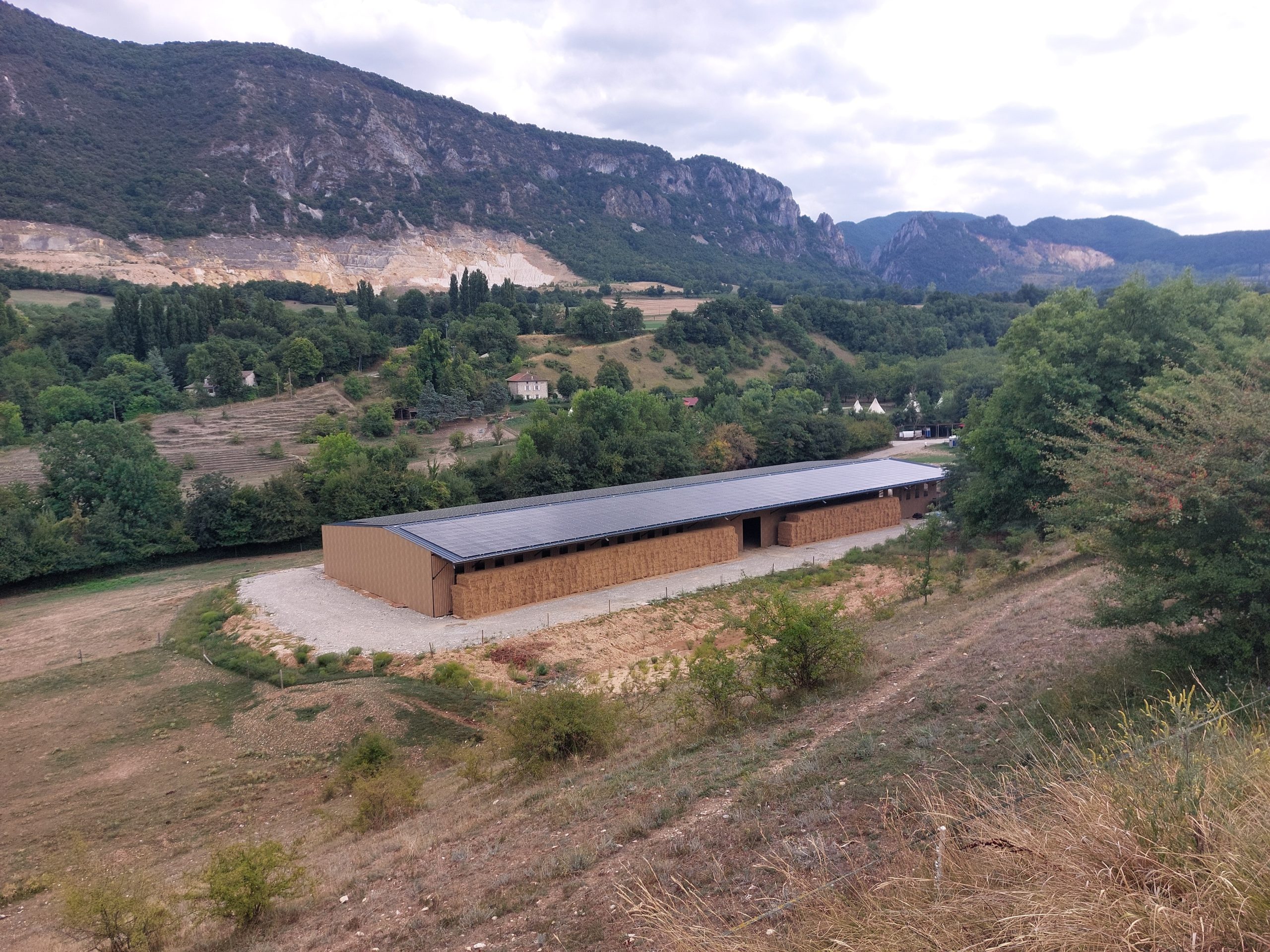 Bâtiment agricole photovoltaïque Indian-S Vallée - Générale du Solaire
