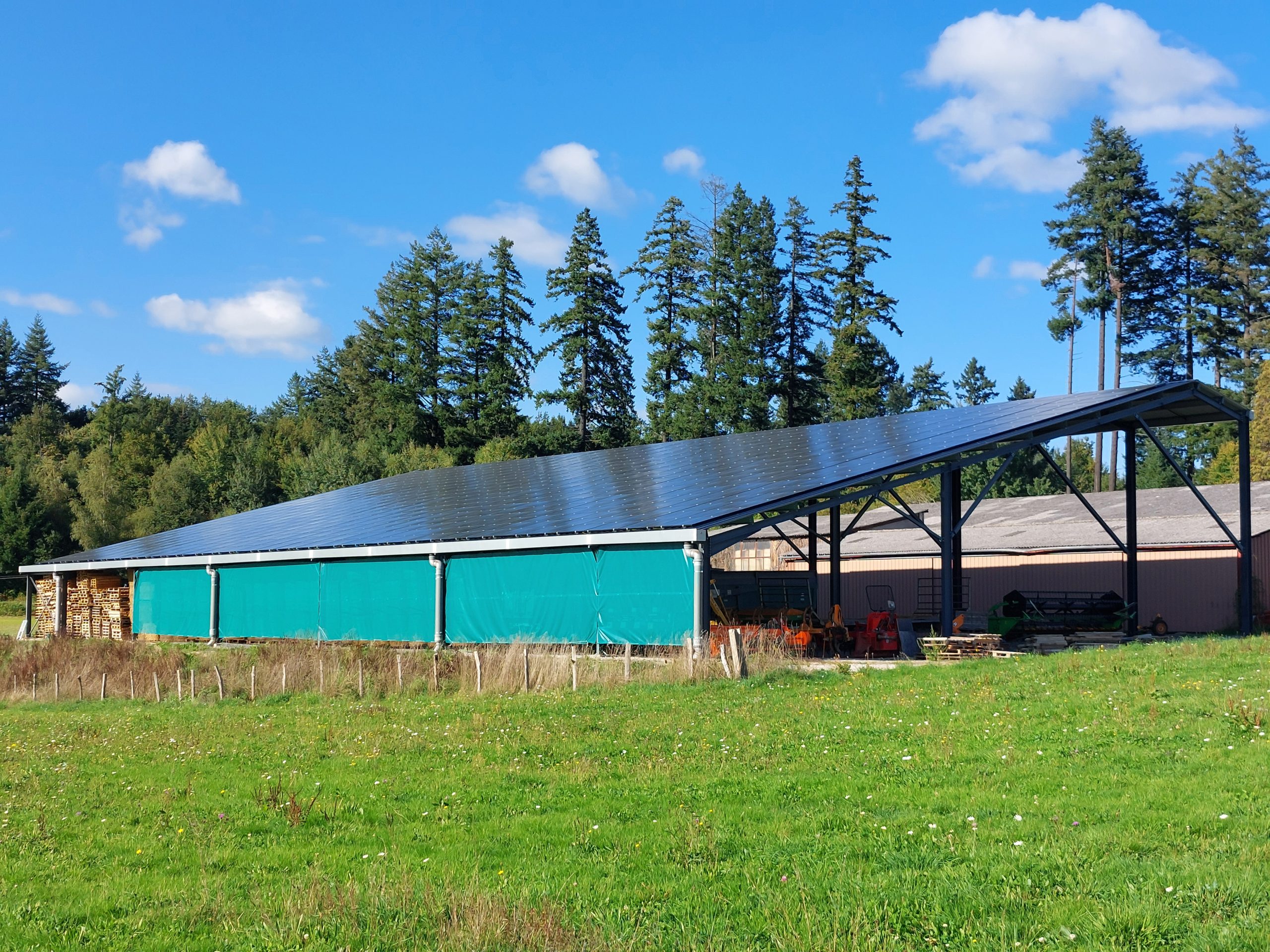 Hangar agricole photovoltaïque Beyssenac - Générale du Solaire Hangar agricole photovoltaïque Beyssenac - Générale du Solaire