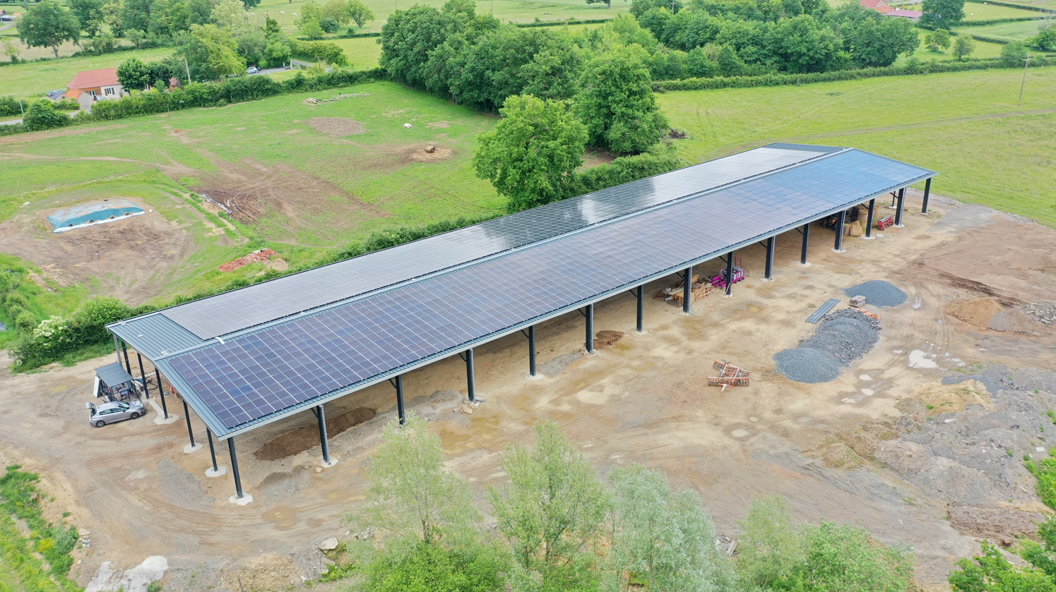 Bâtiment agricole photovoltaïque Jeay - Générale du Solaire Bâtiment agricole photovoltaïque Jeay - Générale du Solaire